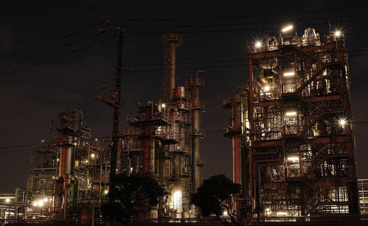 Top largest oil refineries in Africa include Dangote, Skikda, Ras Lanuf, Port Harcourt, Durban, MIDOR, Cairo Mostorod, El Nasr and others